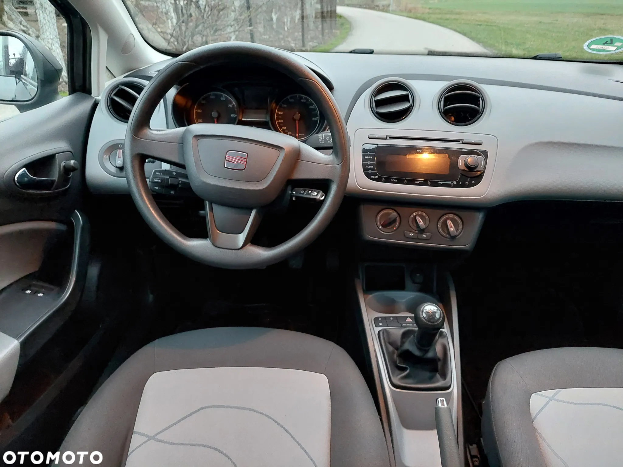 Seat Ibiza 1.2 12V Style - 6