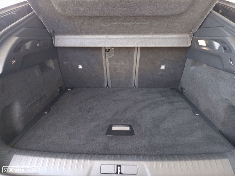 Peugeot 3008 1.2 Hybrid Allure Pack e-DCS6 - 21