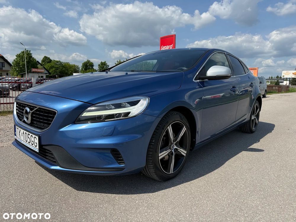 Volvo V40 D2 Drive-E R-Design Momentum - 1