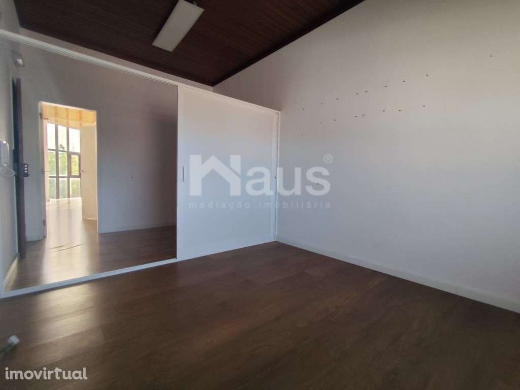 Escritório/espaço de serviços - Grande imagem: 5/10