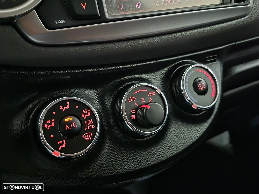 Toyota Yaris 1.4 D-4D Sport+P.Techno - 17