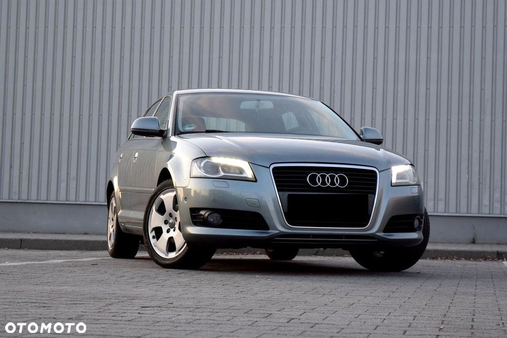 Audi A3 Sportback 1.6 Ambiente - 4