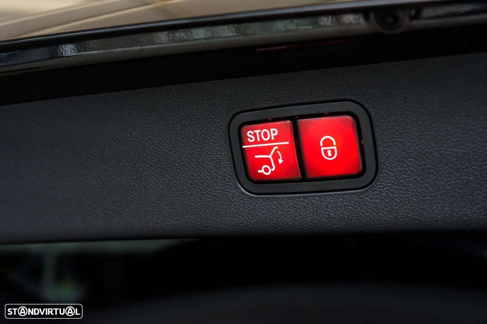 Mercedes-Benz E 300 - 12