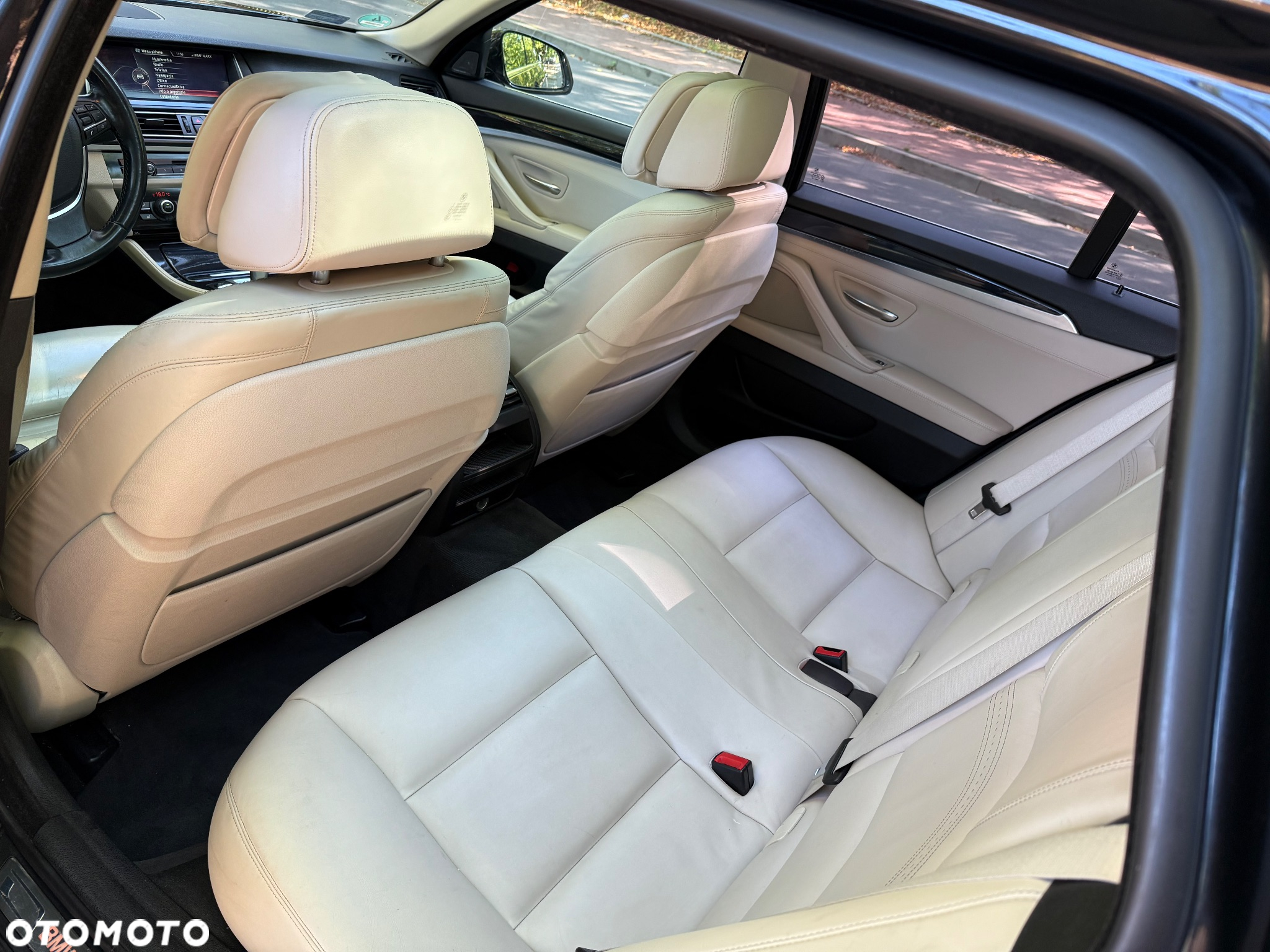 BMW Seria 5 525d Touring Luxury Line - 21