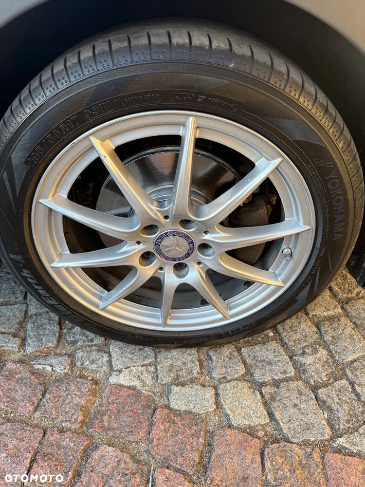 Mercedes-Benz CLA 200 7G-DCT - 12
