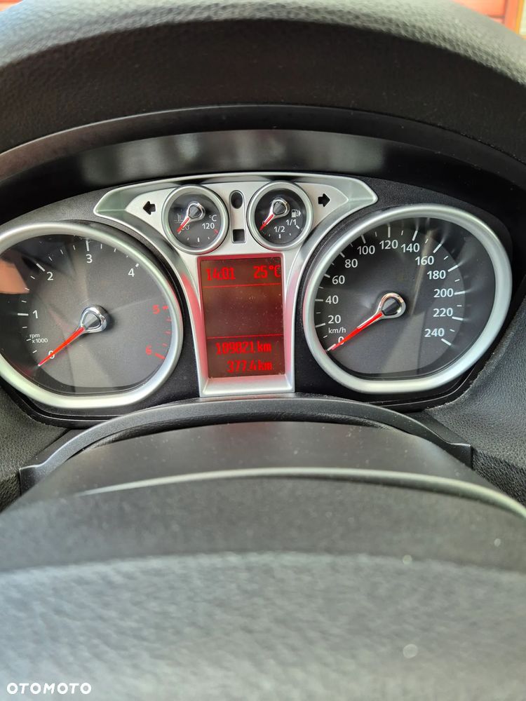 Ford Kuga 2.0 TDCi 4x4 Individual - 10