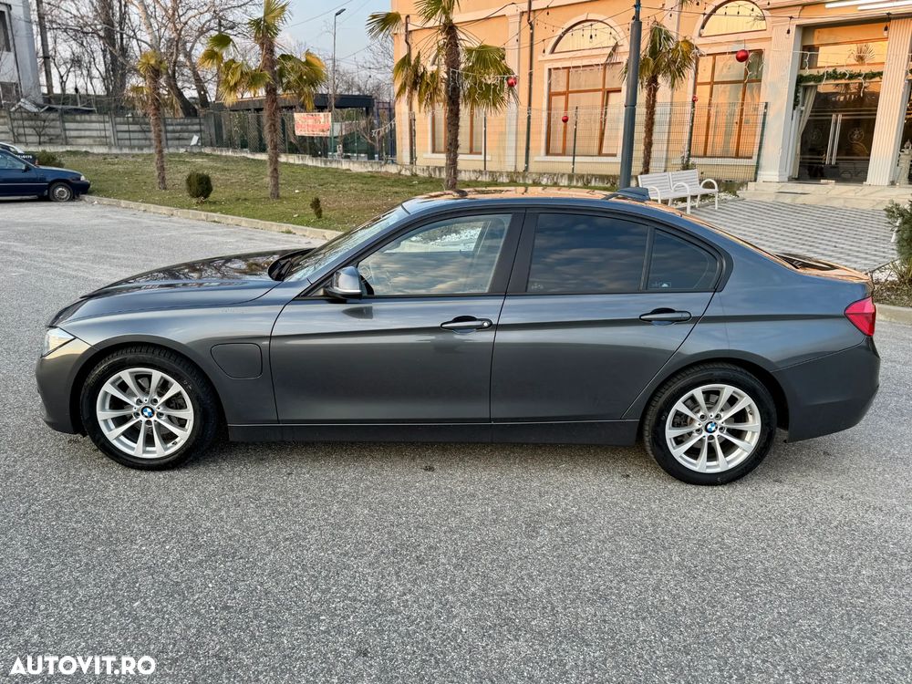 BMW Seria 3 330e iPerformance Sport Line - 11