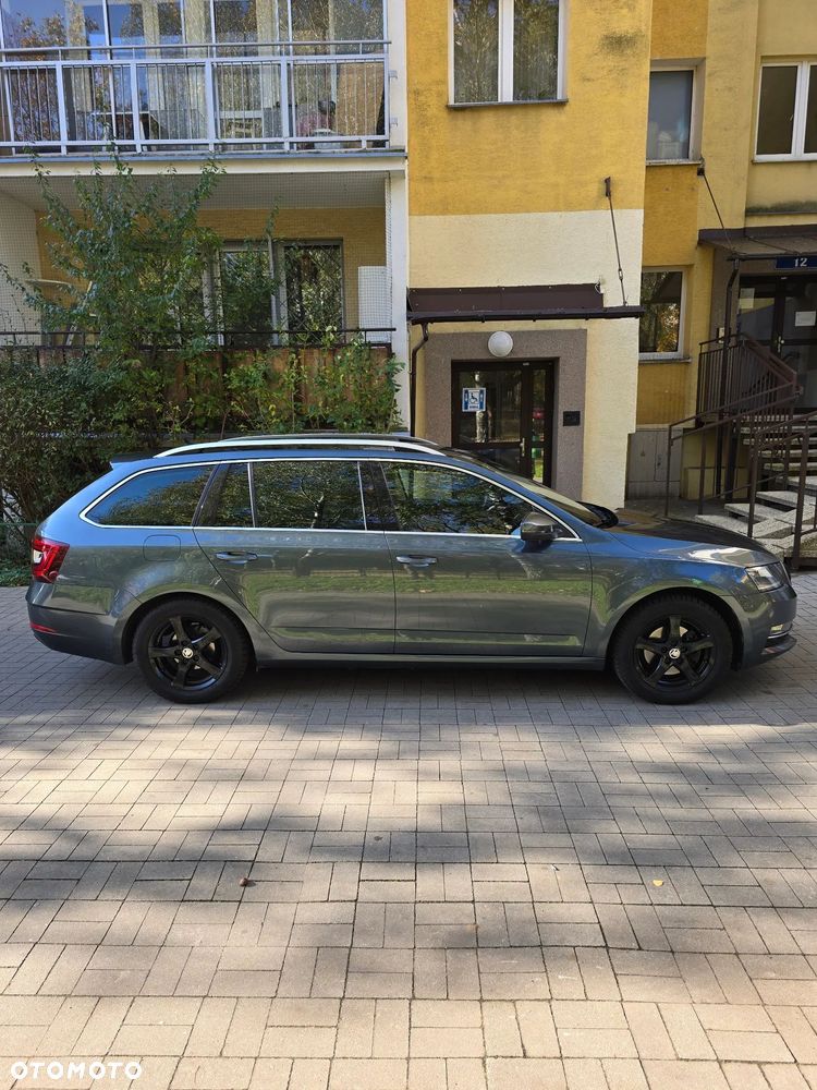 Skoda Octavia 2.0 TDI SCR Style DSG - 7
