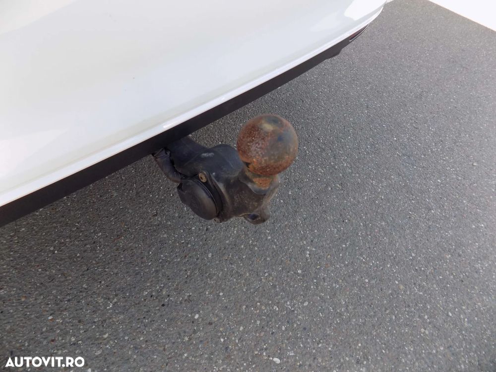 Volkswagen Passat 2.0 TDI SCR DSG Business - 27