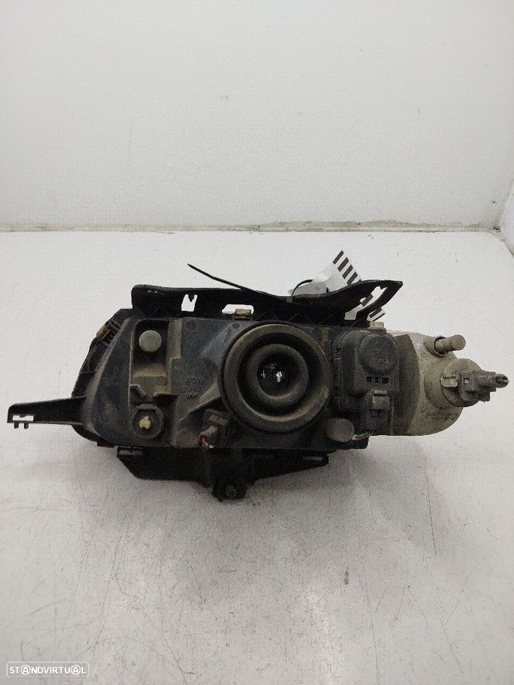 Farol/ Otica Dianteiro Dto Citroën Saxo (S0, S1) - 2