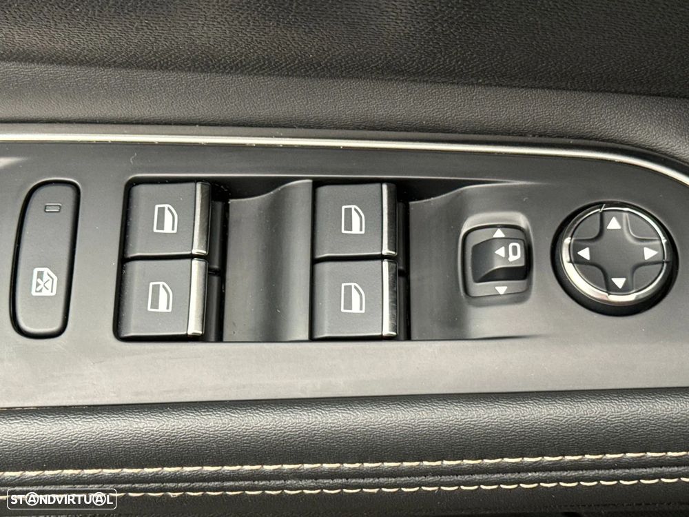 Peugeot 5008 BlueHDI 130 EAT8 GT - 28