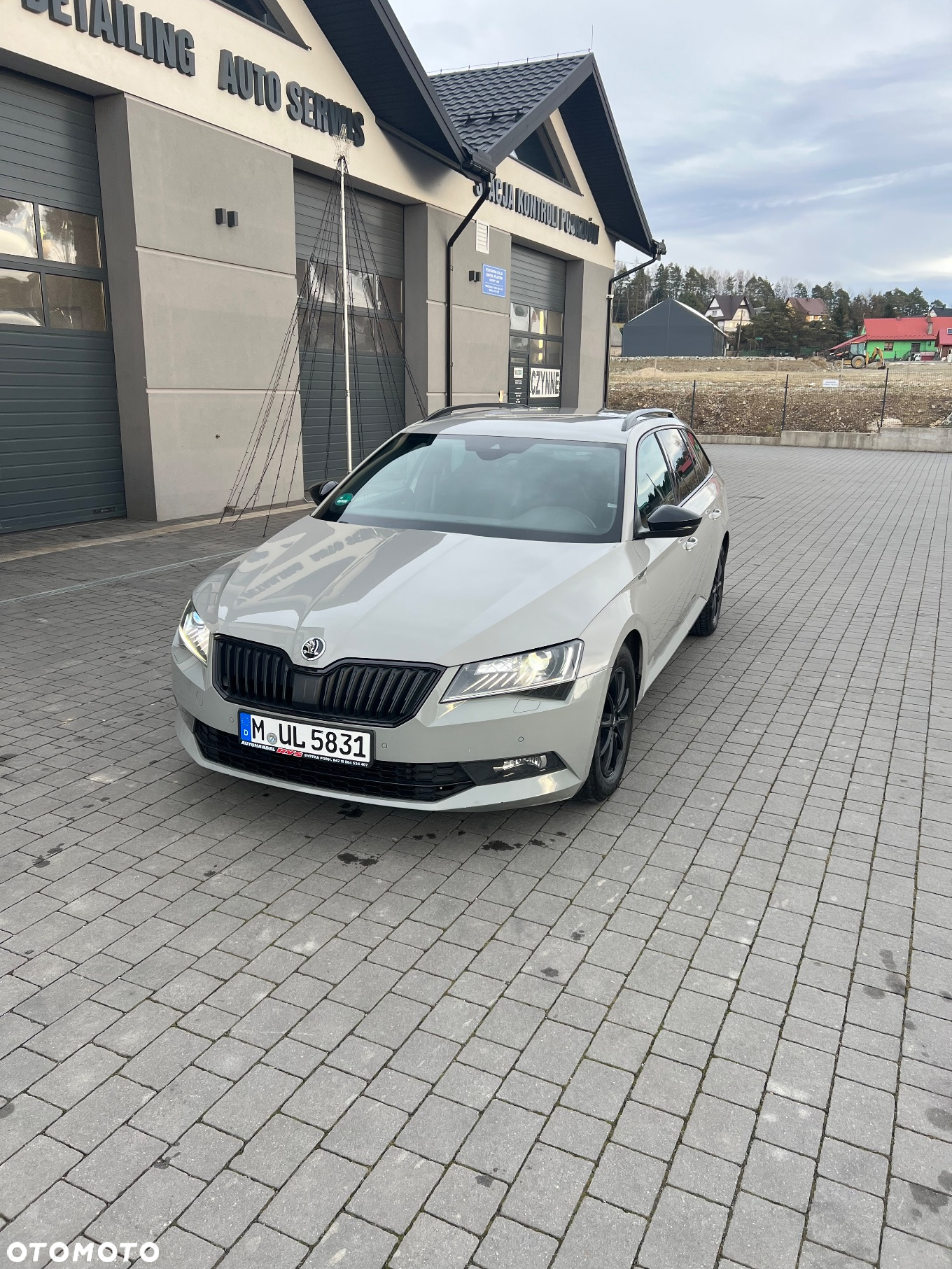Skoda Superb 2.0 TDI DSG SportLine - 3