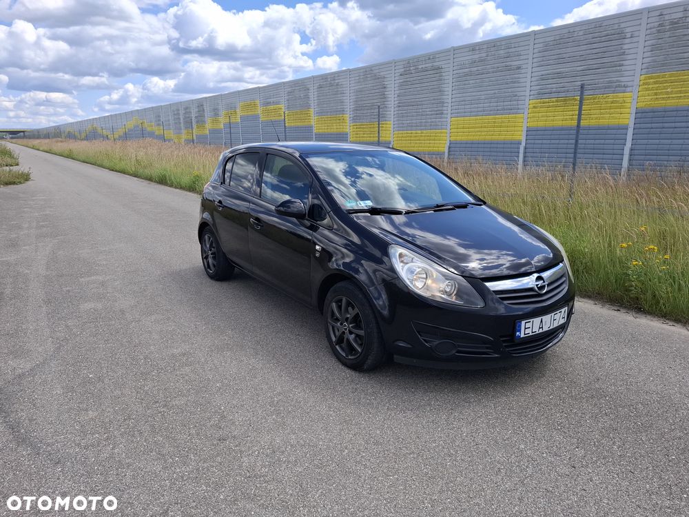 Opel Corsa 1.4 16V Color Edition - 1