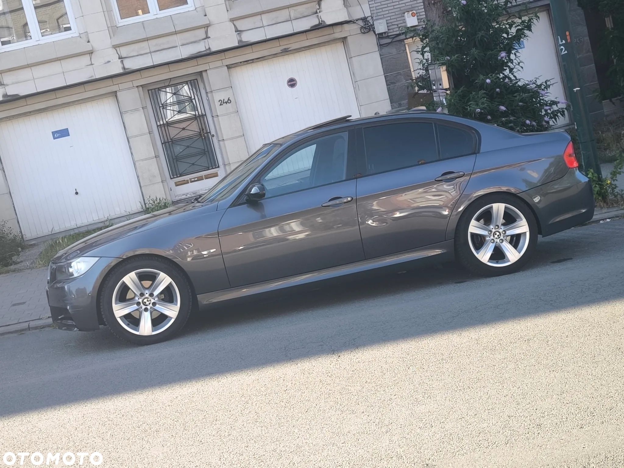 BMW Seria 3 320si - 1