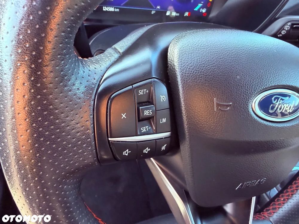 Ford Kuga 2.0 EcoBlue Hybrid ST-LINE - 17