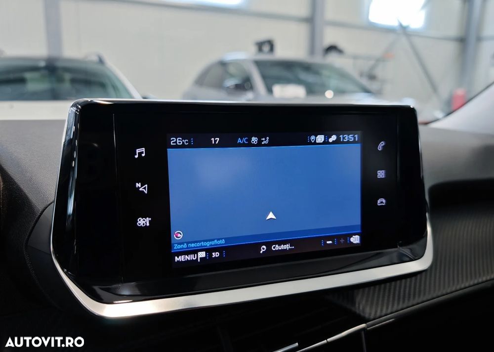 Peugeot 2008 PureTech 130 EAT8 Active - 9