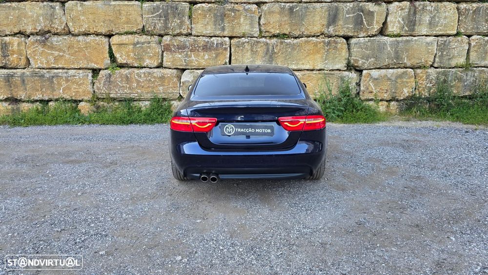 Jaguar XE 2.0 D R-Sport - 6