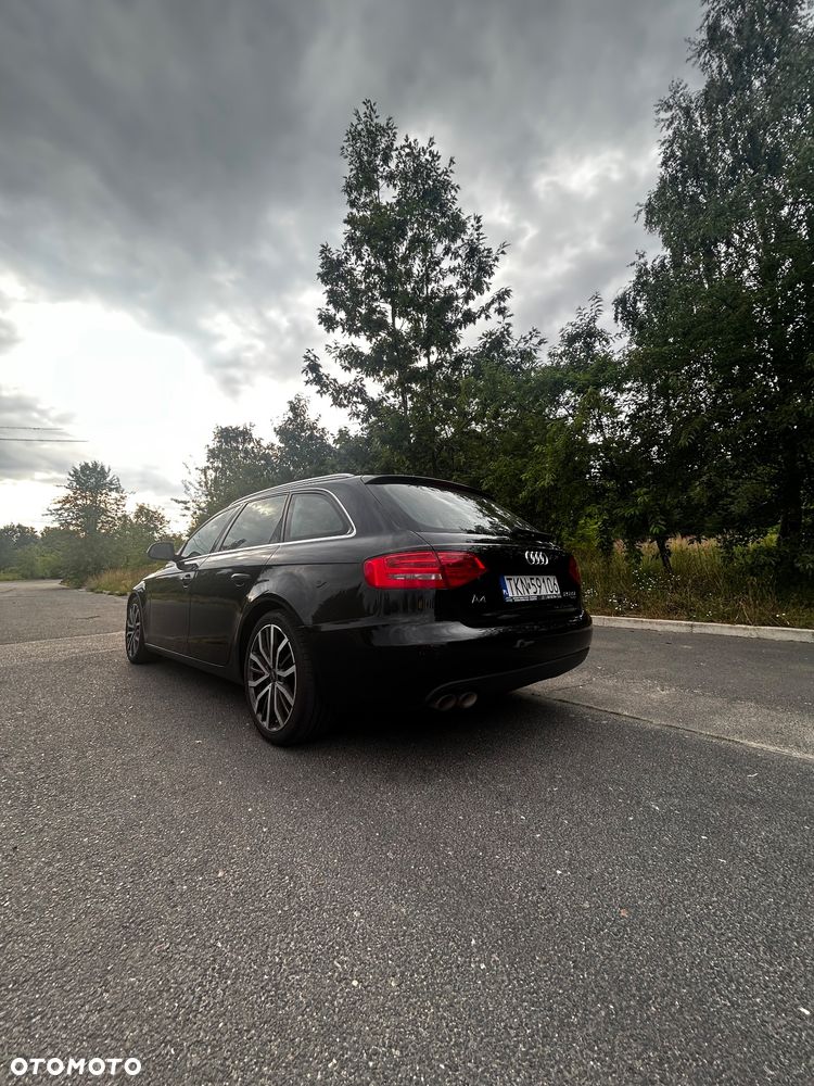 Audi A4 Avant 2.0 TDI Quattro - 22