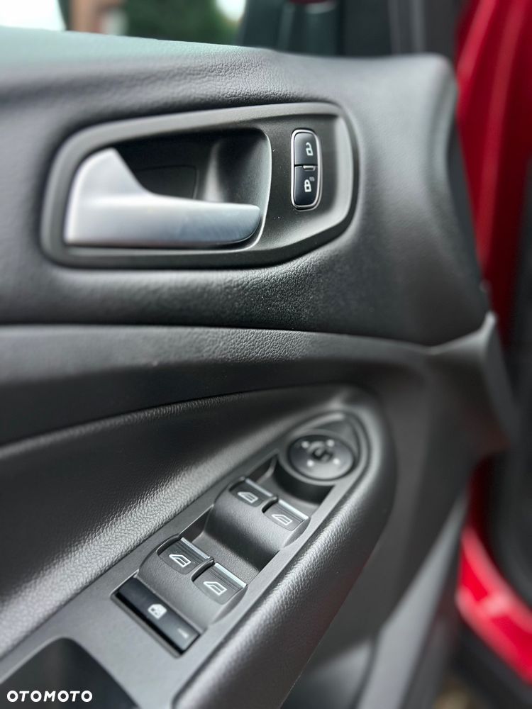 Ford Kuga 2.0 TDCi 4x4 Vignale - 26