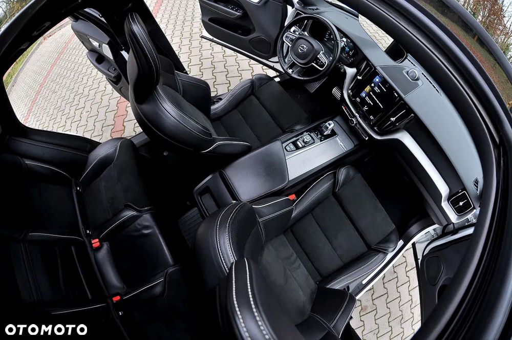 Volvo XC 60 T8 Plug-In Hybrid AWD R-Design - 27