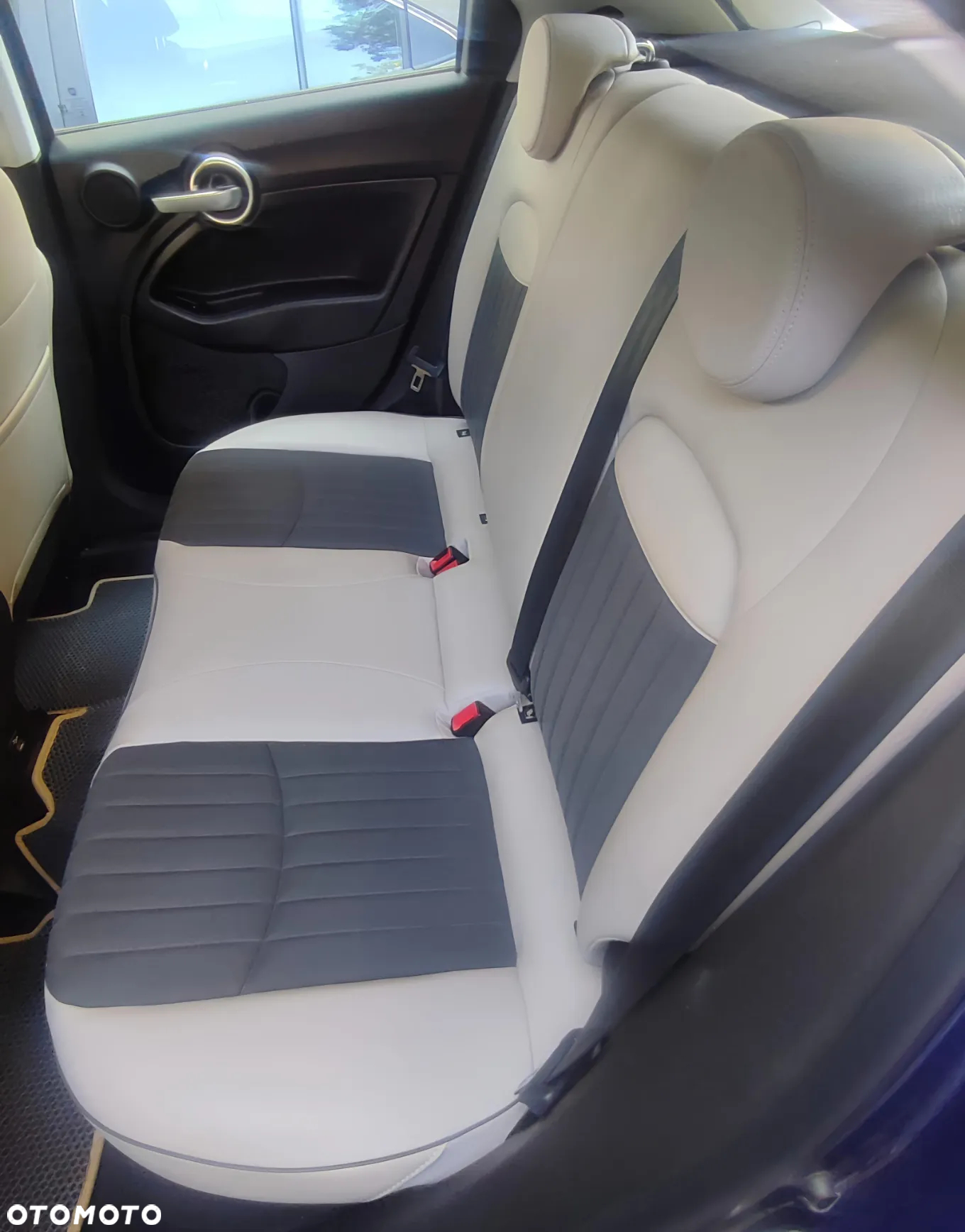 Fiat 500X 1.4 MultiAir Lounge - 4