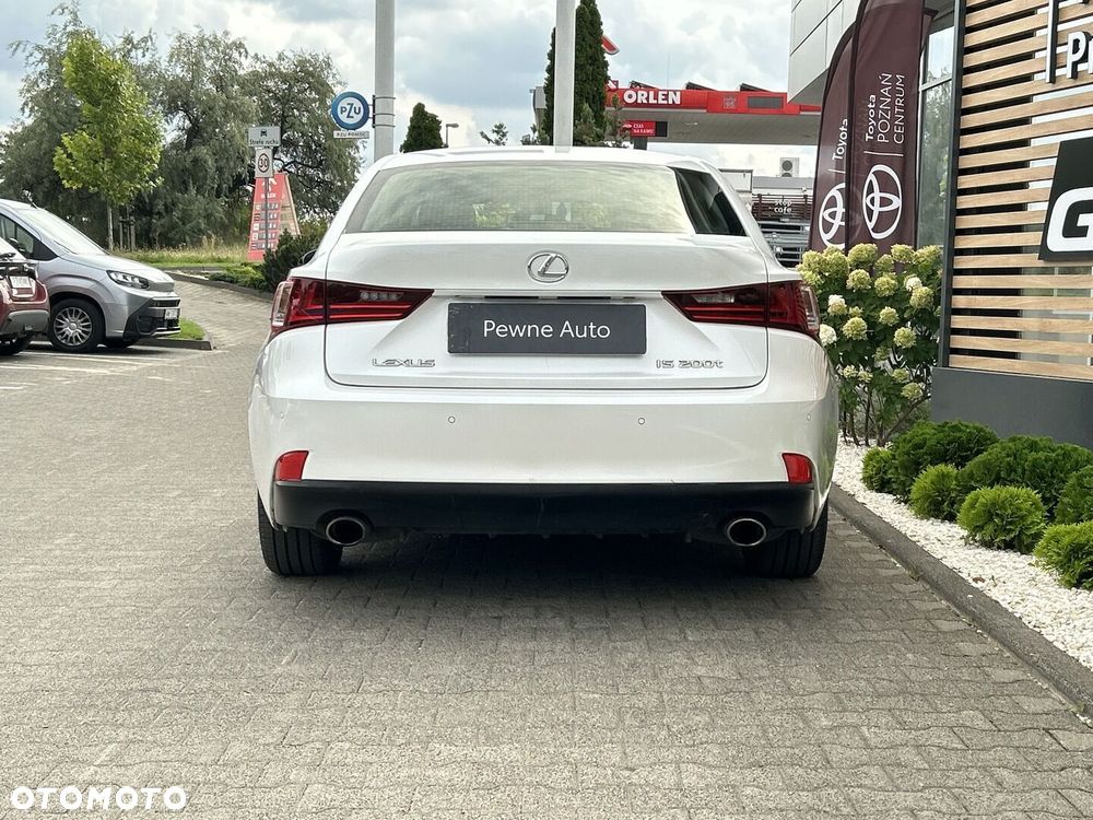 Lexus IS 200t Elite - 4