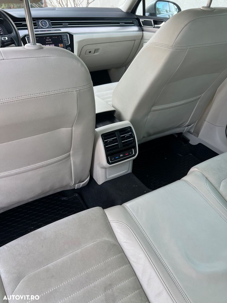 Volkswagen Passat 2.0 TDI DSG 4Motion Highline - 8