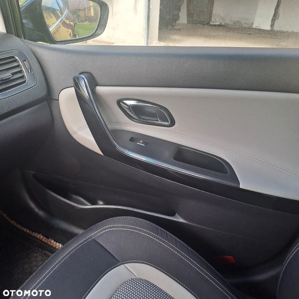 Kia Ceed 1.6 CRDi 128 Dream Team Edition - 10
