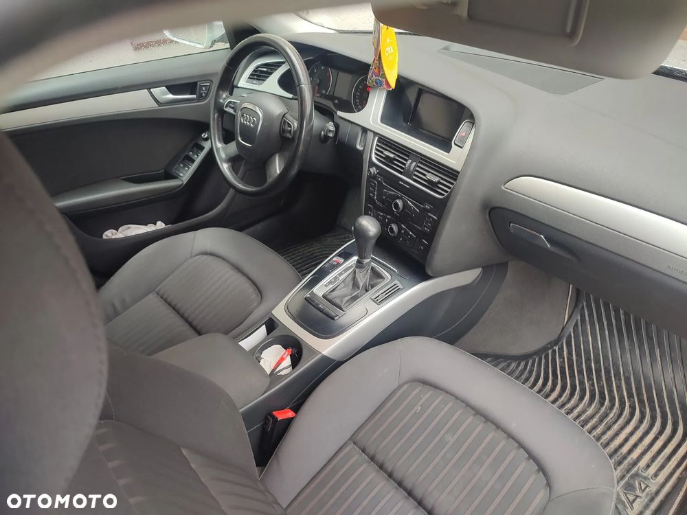 Audi A4 Avant 2.0 TDI Multitronic - 7