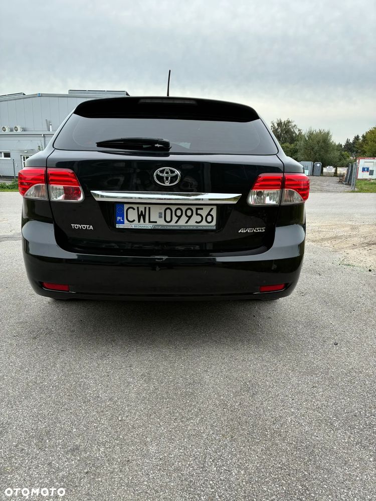 Toyota Avensis 2.0 D-4D Active - 6