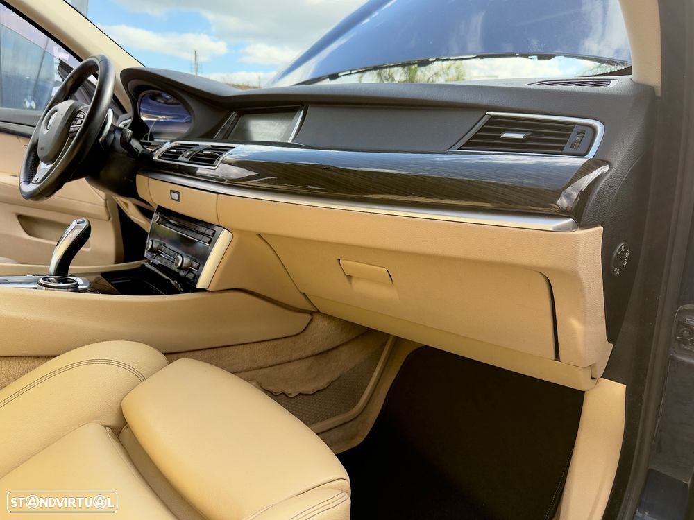 BMW 520 Gran Turismo d Line Luxury - 56