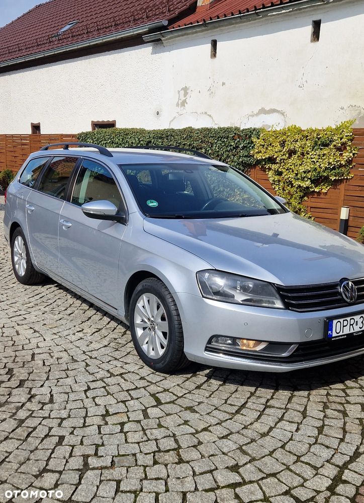 Volkswagen Passat 2.0 TDI Comfortline DSG - 2