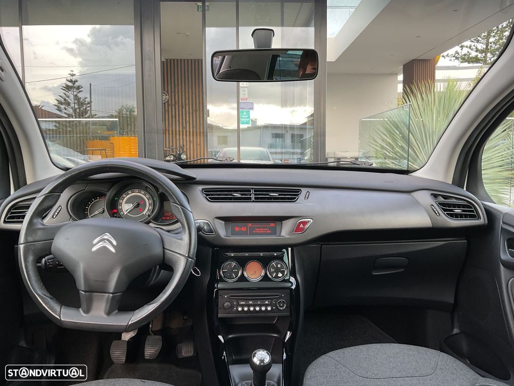 Citroën C3 1.2 PureTech Attraction - 30