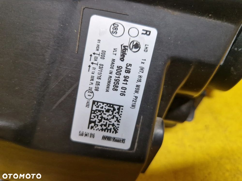 SKODA RAPID LIFT LAMPA PRAWA PRZOD 5JB941016 - 6