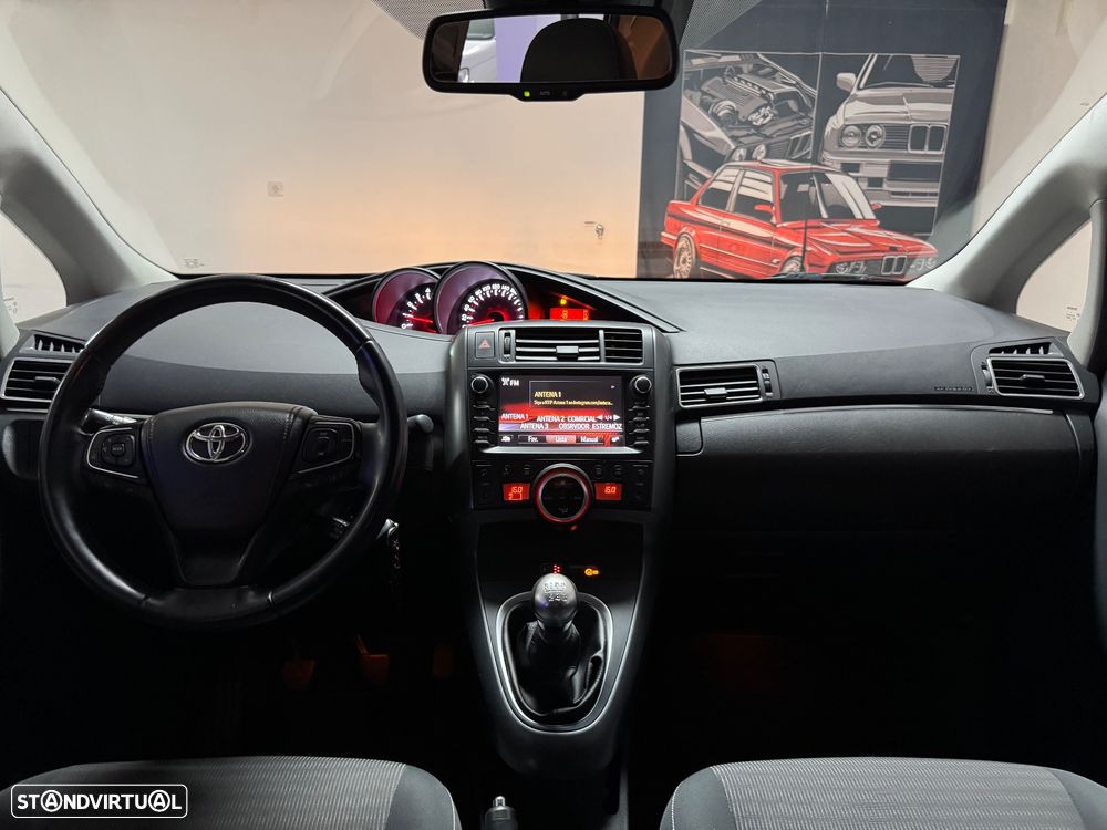 Toyota Verso 2016 photo 5