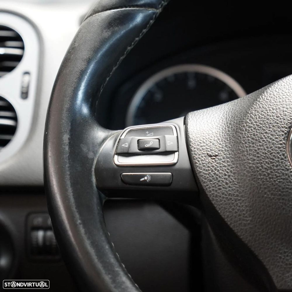 VW Tiguan 2.0 TDi Trend BlueMotion - 23