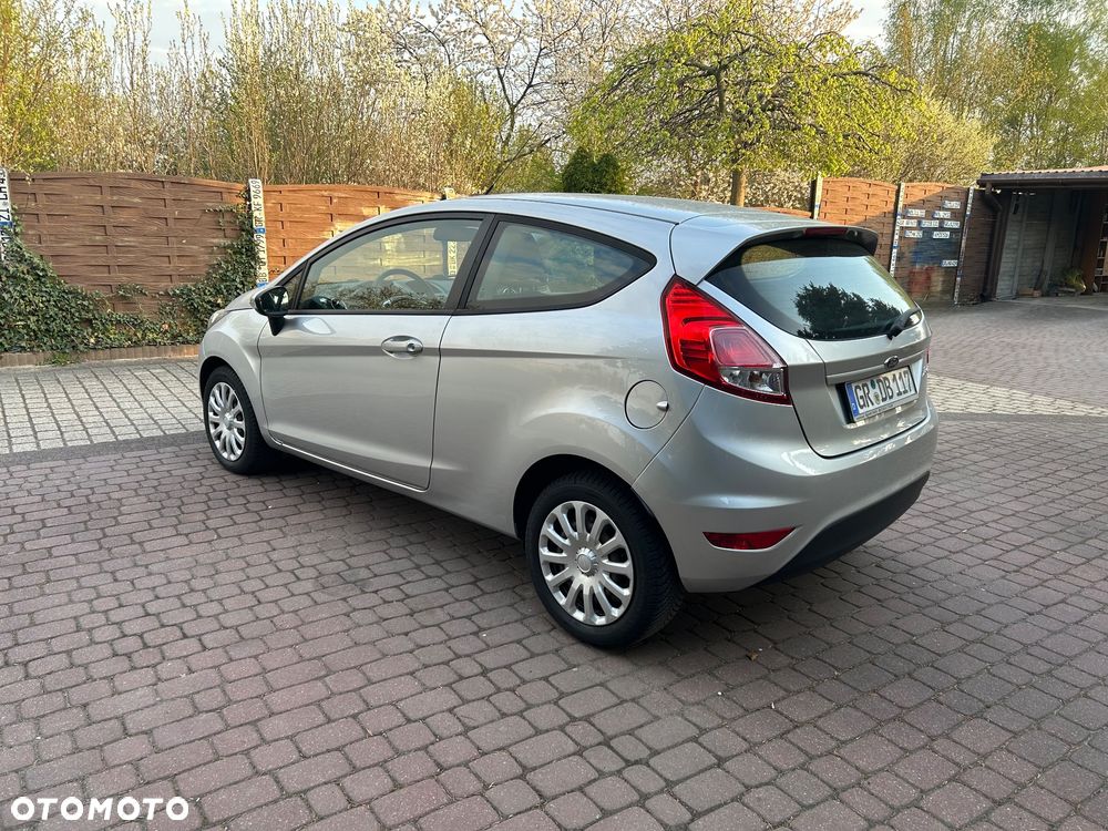 Ford Fiesta - 16