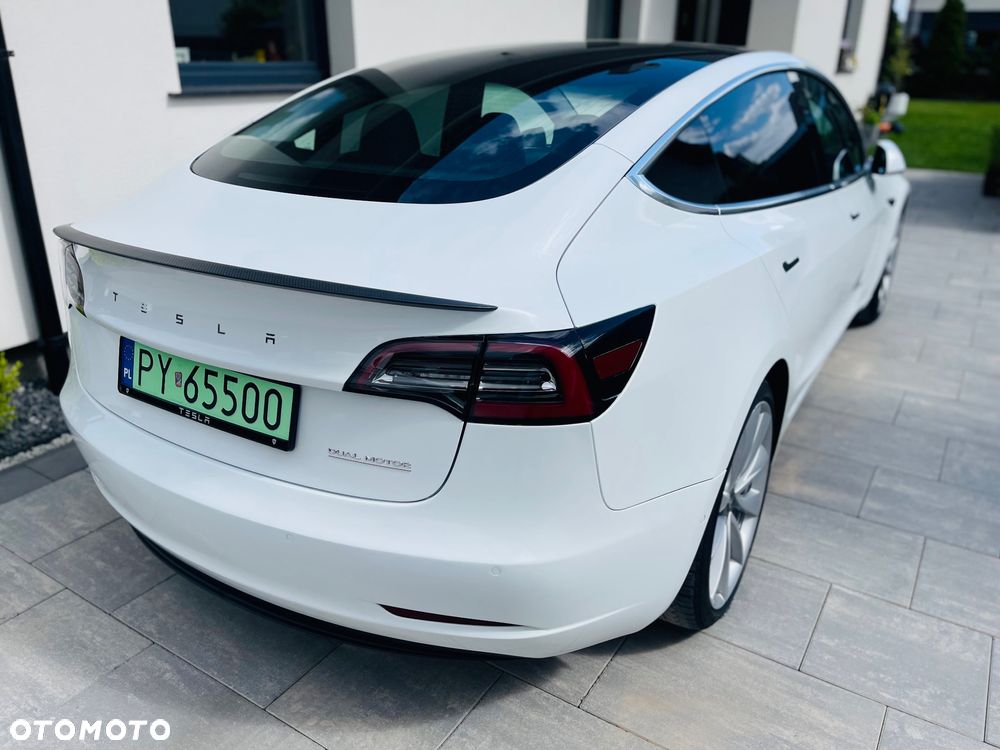 Tesla Model 3 Langstreckenbatterie Allradantrieb Dual Motor Performance - 21