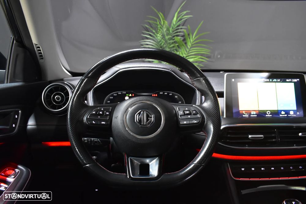 MG EHS 1.5 T-GDI Plug-in Hybrid Luxury - 29