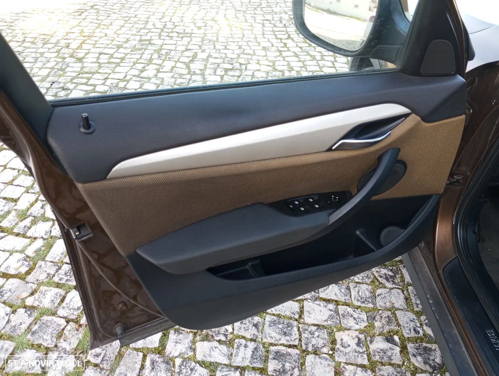 BMW X1 20 d sDrive - 21