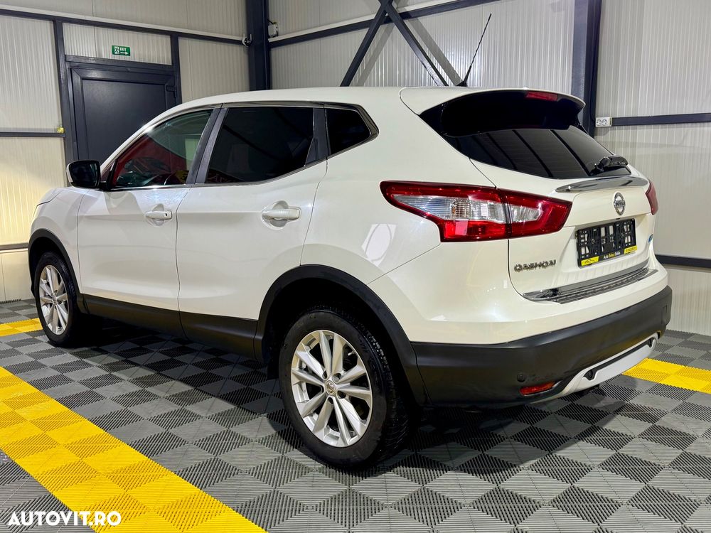 Nissan Qashqai 1.6 DCI Start/Stop N-Connecta - 9