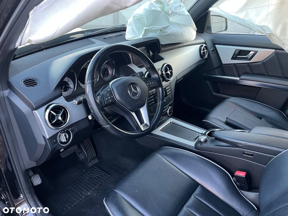Mercedes-Benz GLK 220 CDI DPF 4Matic BlueEFFICIENCY 7G-TRONIC - 12