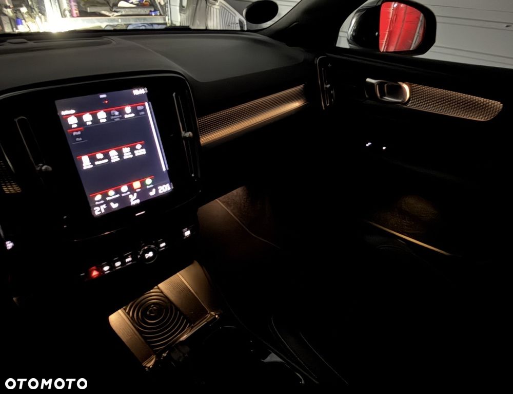 Volvo XC 40 T5 AWD Geartronic R-Design - 40