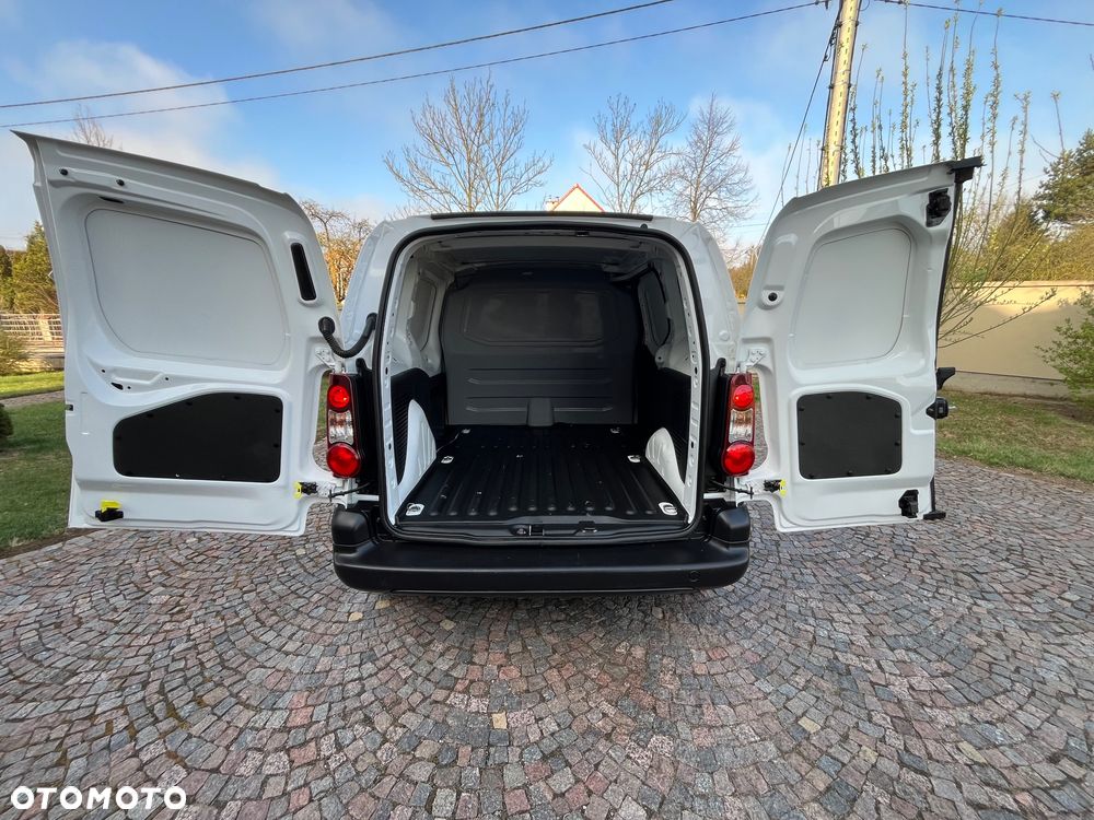 Citroën BERLINGO - 38