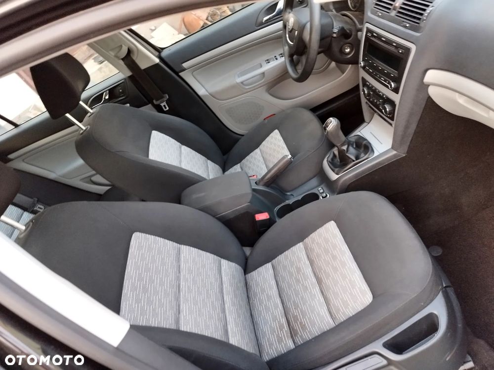 Skoda Octavia 2.0 TDI Adventure 4x4 - 32