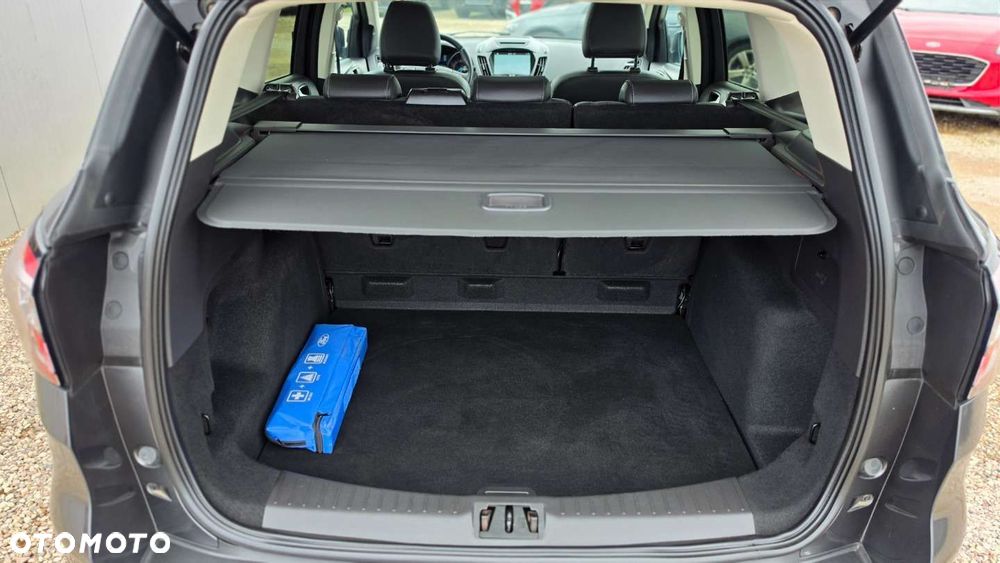 Ford Kuga 1.5 EcoBoost 2x4 Titanium - 26