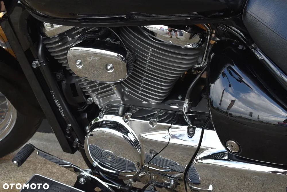 Suzuki Intruder - 20