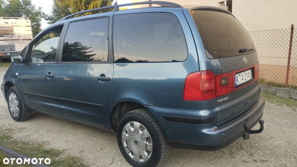 Volkswagen Sharan 1.9 TDI Special - 3