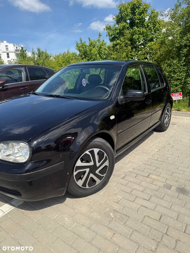 Volkswagen Golf - 3
