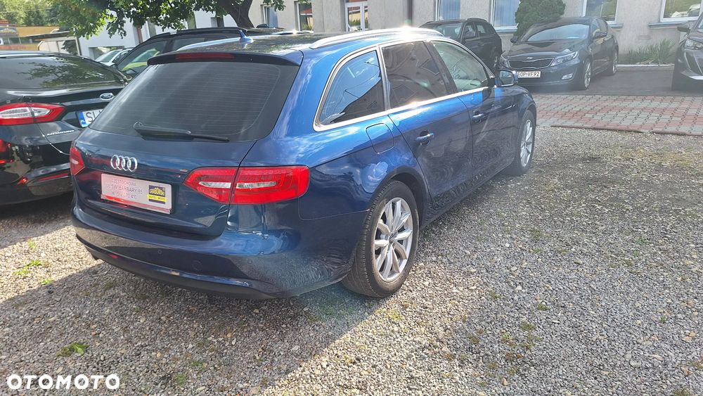 Audi A4 Avant - 4